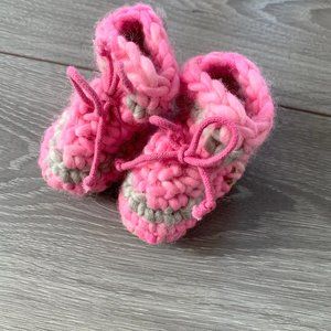 Handmade Baby Shoes (0-3 months)